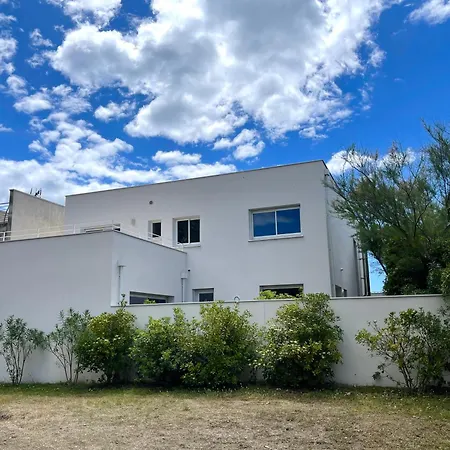 Villa Pgh N2 - Avec Piscine à 50m De La *