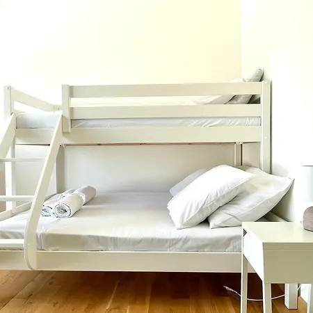 Pgh N2 - Avec Piscine à 50m De La *