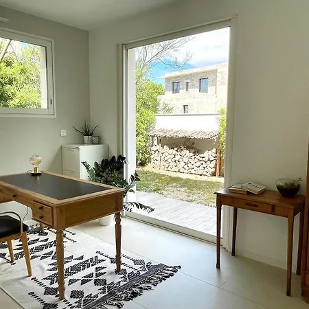 Pgh N2 - Avec Piscine A 50m De La Villa *